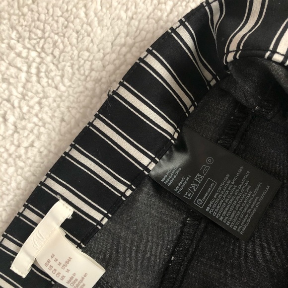 NOT FOR SALE RIGHT NOW! 
Black & White Striped Skinny Pants. H&M Size 14 - Picture 8 of 8